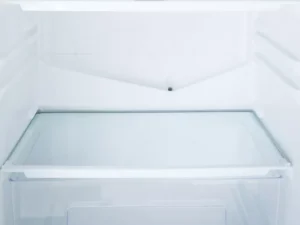 Para que serve o buraco na “parede” de trás da Geladeira?